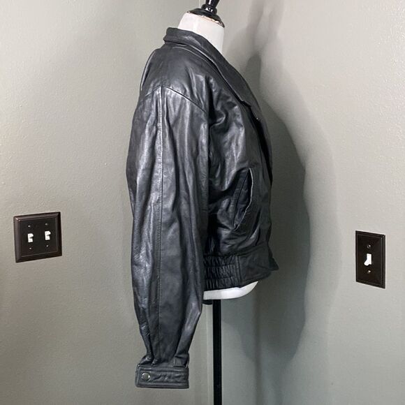 Vintage Black Genuine Leather Cropped Length Jacket Shoulder Pads - Picture 7 of 16